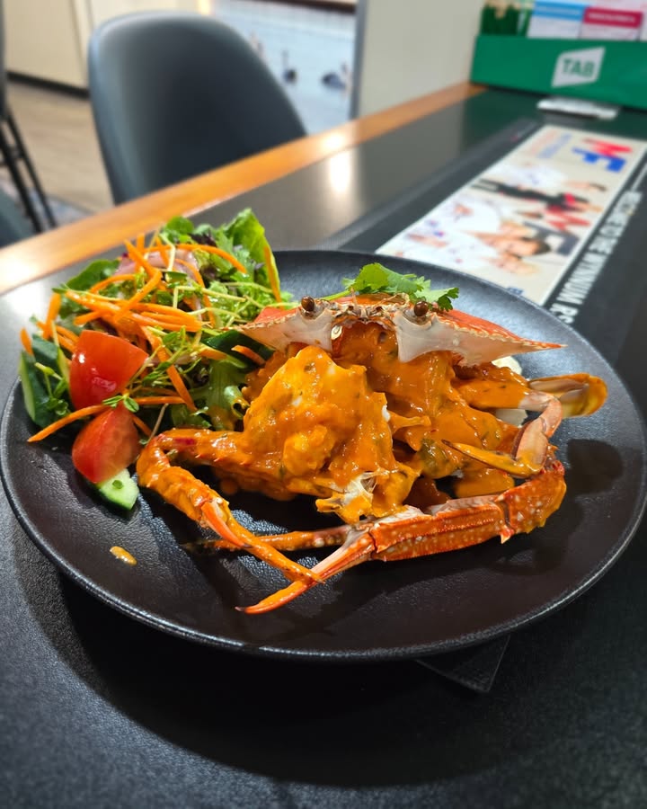 Featured image for “Friday Seafood Night Specials at Wynnum RSL: Delicious Member Deals”