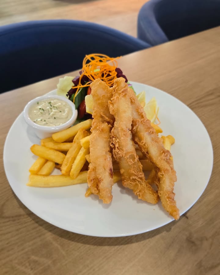 Featured image for “Seafood Night Tomorrow at Wynnum RSL”