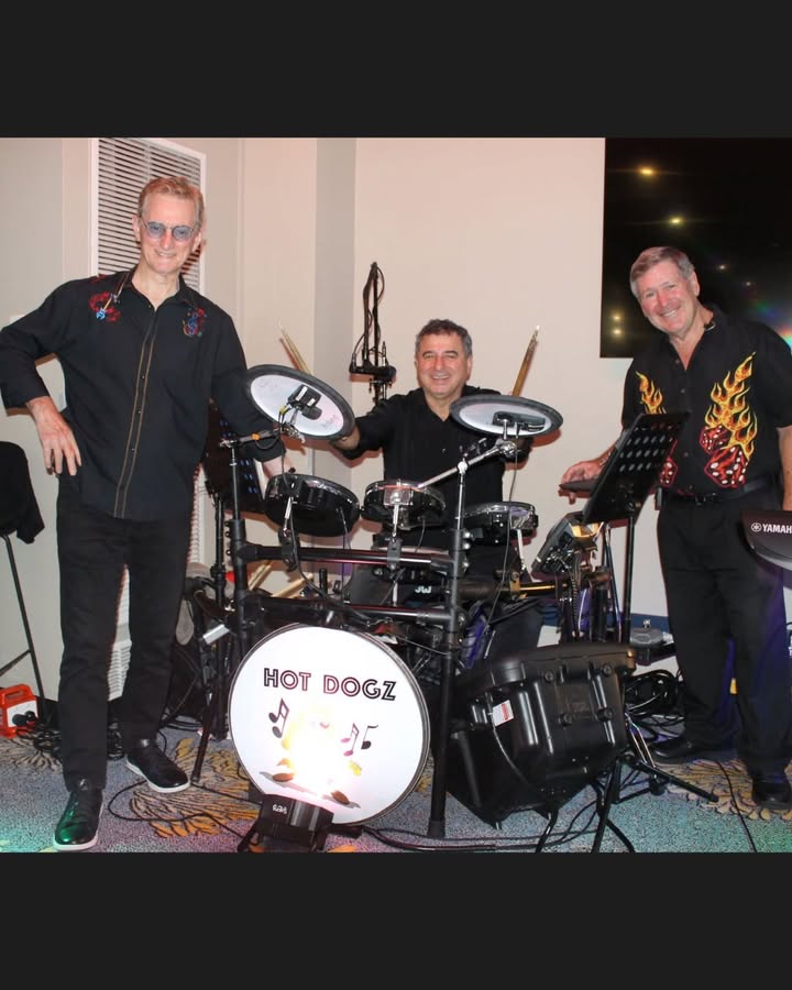 Featured image for “Hot Dogz Trio Live Music & Seafood Night at Wynnum RSL”